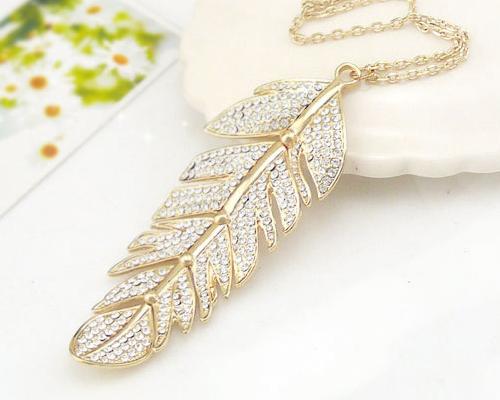 Charming Feather Crystal Necklace - Gold
